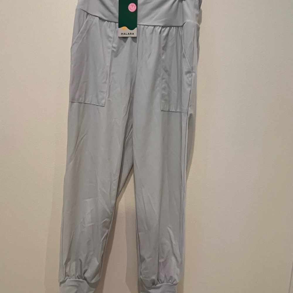 HALARA Soft Gray Activewear Pants